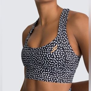 DOYOUEVEN Excel Crop- Black Speckle- Size Medium